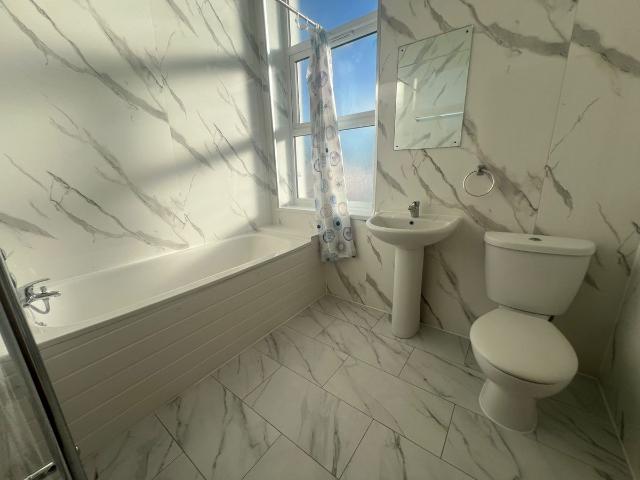 Apartment for rent in London Borough of Newham, Greater London