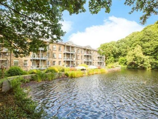 House for sale in Halifax, West Yorkshire