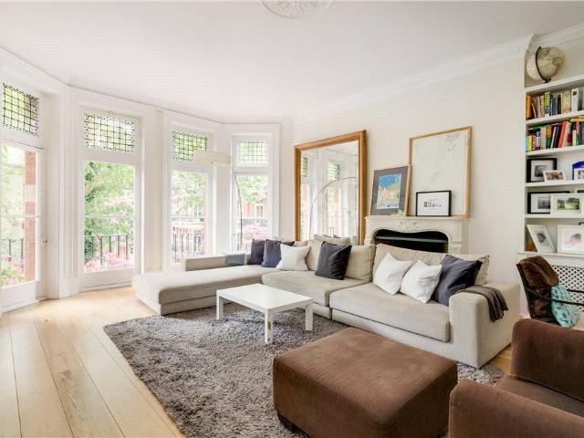 House for rent in Earl's Court, Greater London