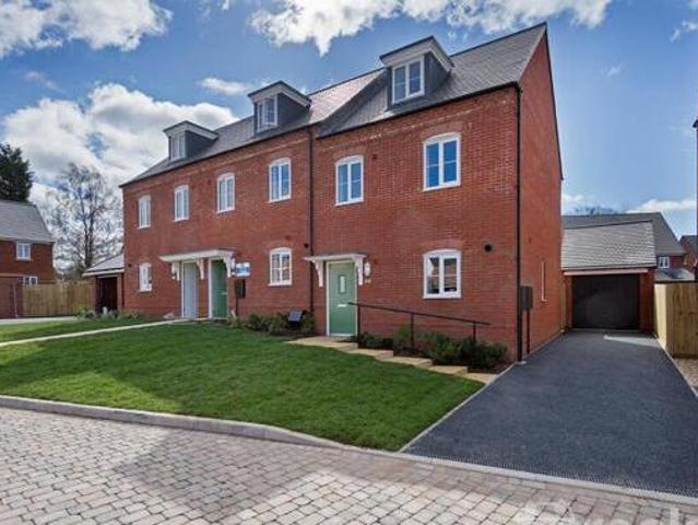 House for rent in Lyons, Greater London