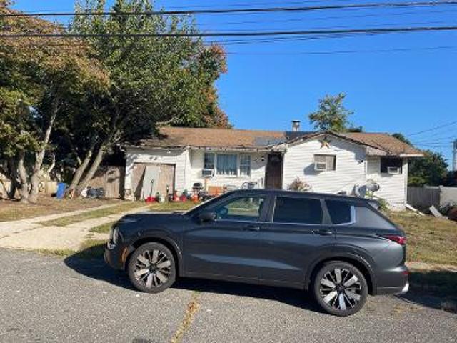 House for sale in Bohemia, New York