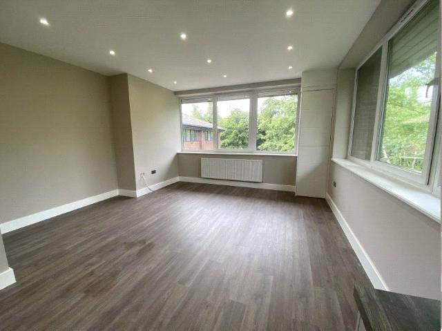 Apartment for rent in Ancells Business Park, Hart