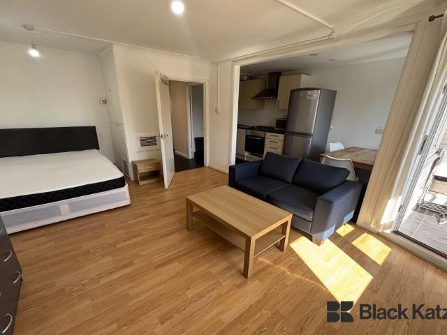 Studio for rent in Walworth, Greater London