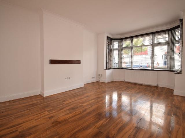 House for rent in London Borough of Croydon, Shirley