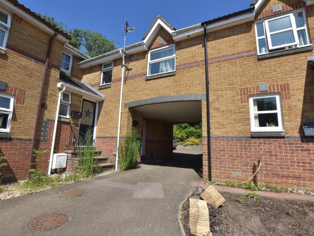 Apartment for rent in Silverhill Park, Guestling Green