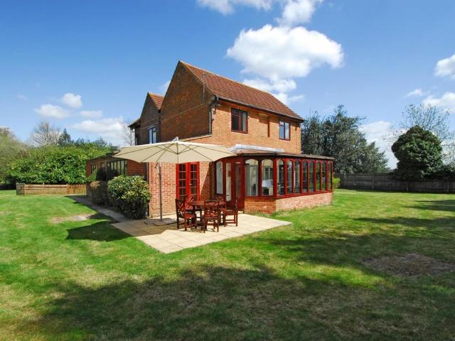 House for rent in Martin's Heron, Winkfield