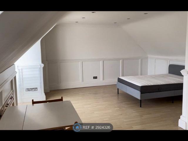 Studio for rent in Preston, Greater London