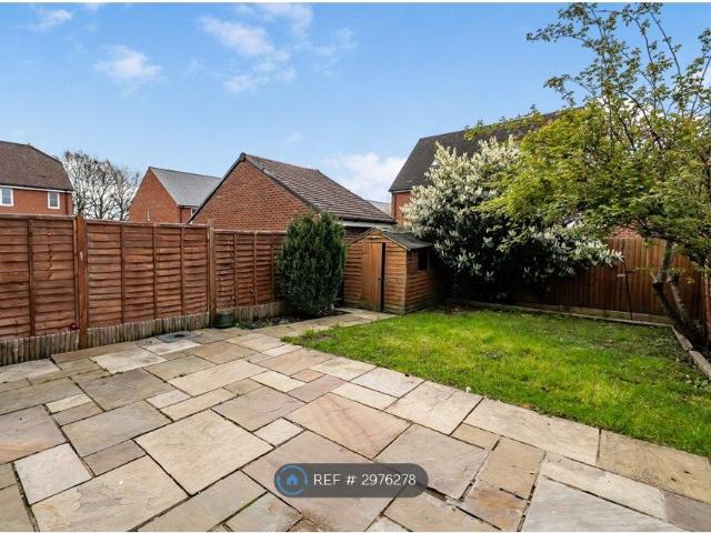 House for rent in Hanworth, Bracknell