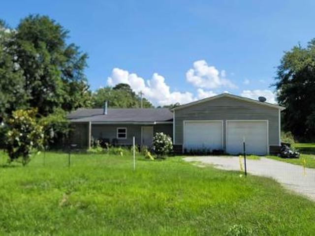 House for sale in Bonneau, South Carolina