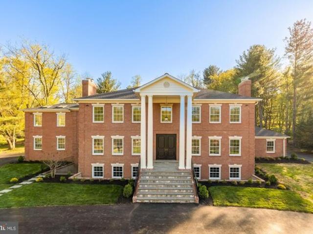 House for sale in Potomac