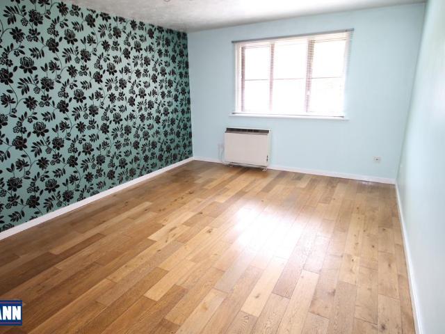 Apartment for rent in New Town, Monks Orchard