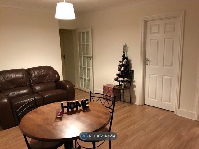 Room for rent in London Borough of Merton, Mitcham