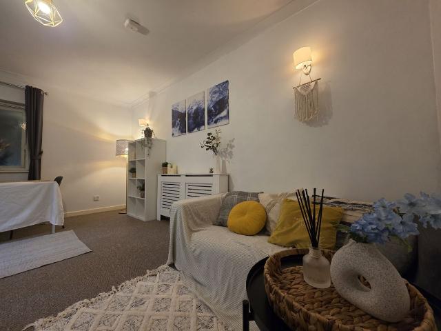 Apartment for rent in London Borough of Newham, Greater London