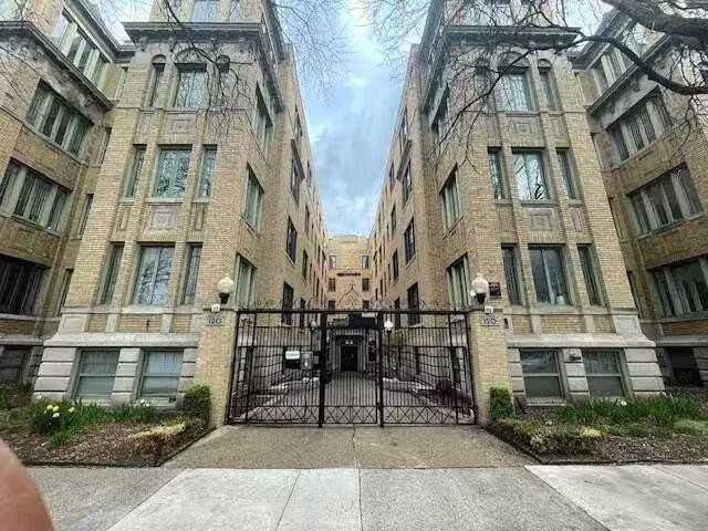 Condo for rent in Detroit