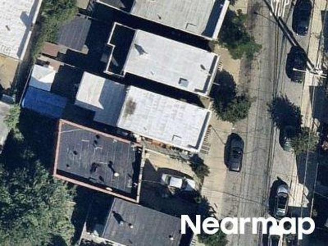 House for sale in The Bronx, Arverne