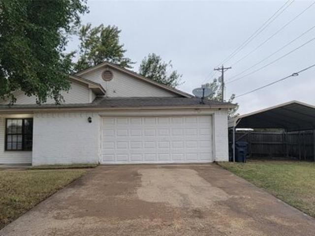 House for sale in Denton, Texas
