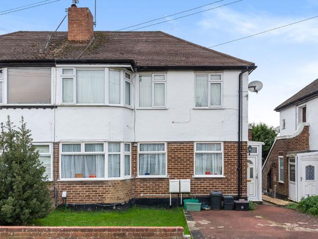House for rent in Poverest, Greater London