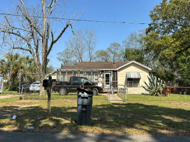 House for sale in Brent, Florida