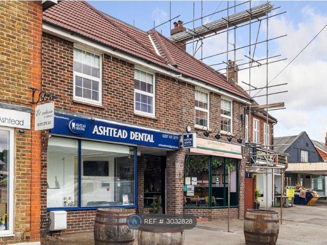 Studio for rent in Pachesham Park, Surrey