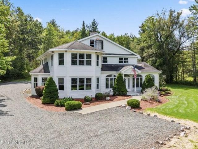 House for sale in Brackney