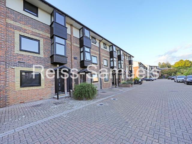 House for rent in Isle Of Dogs, Greater London