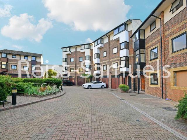 House for rent in Isle Of Dogs, Greater London