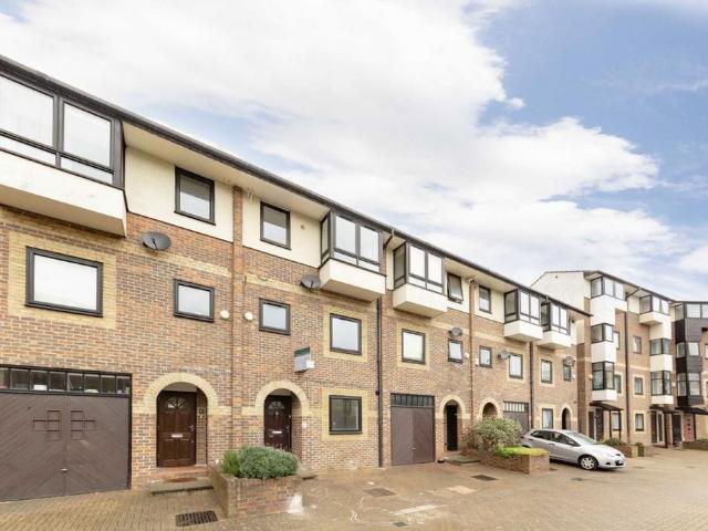 House for rent in Isle Of Dogs, Greater London