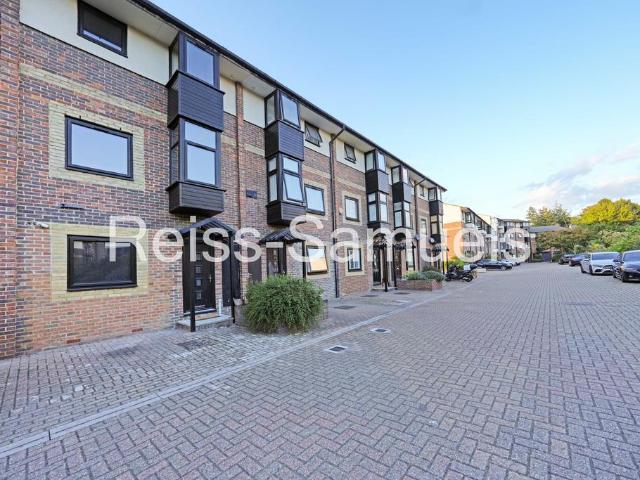 House for rent in Isle Of Dogs, Greater London