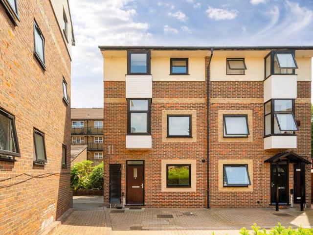 House for rent in Isle Of Dogs, Greater London