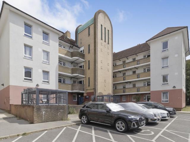 Apartment for rent in Shooters Hill, Greater London