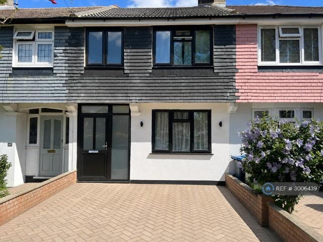 House for rent in Tolworth, Greater London