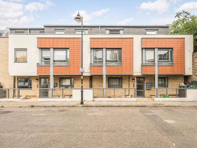 Apartment for rent in Barnsbury, Greater London