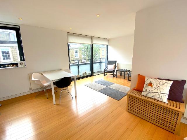 Apartment for rent in Canonbury, Greater London