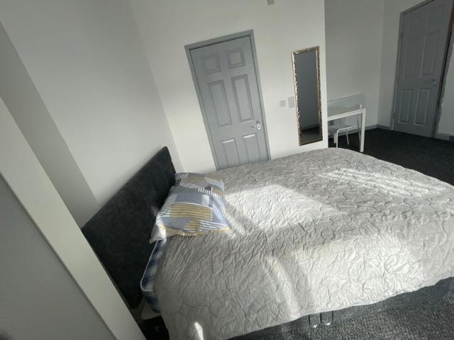 Room for rent in Shaw Lands, Barnsley