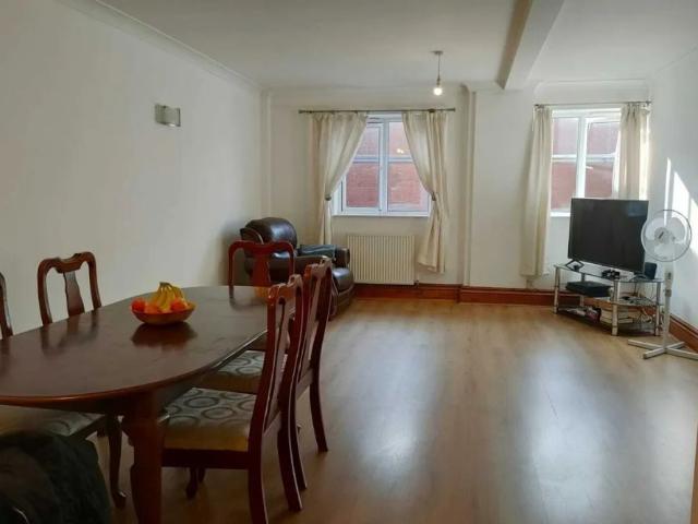 Apartment for rent in Minsthorpe, Wakefield