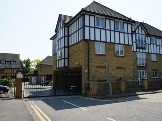 Apartment for rent in North Shoebury, Alton Barnes