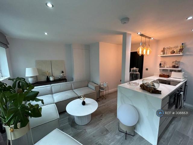 Apartment for rent in Barnt Green CP, Bromsgrove