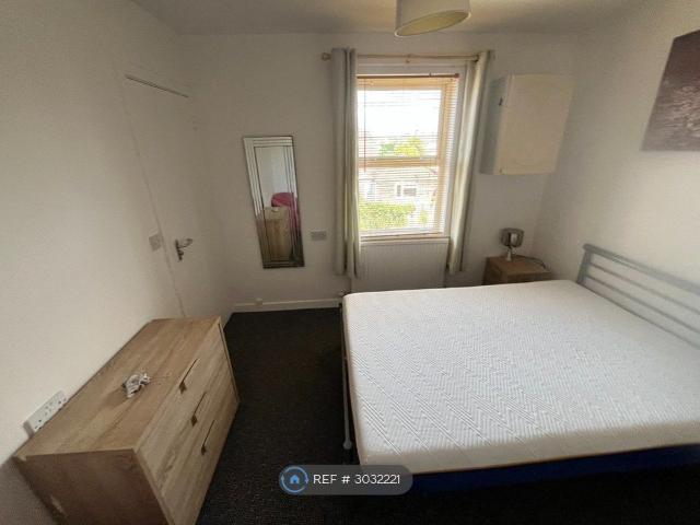 Room for rent in Wotton Pitch, Gloucester