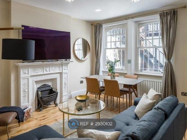 Apartment for rent in West Kensington, Greater London