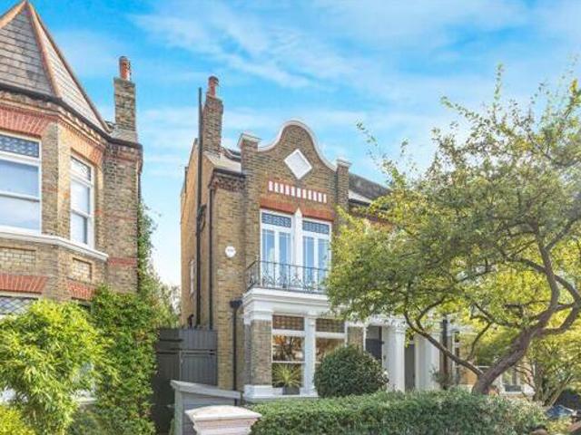 House for sale in Twickenham, Greater London
