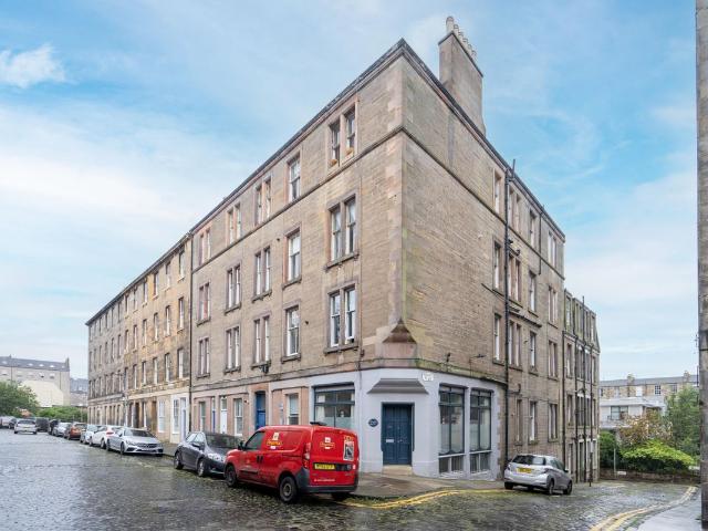 Apartment for rent in Broughton, Scotland