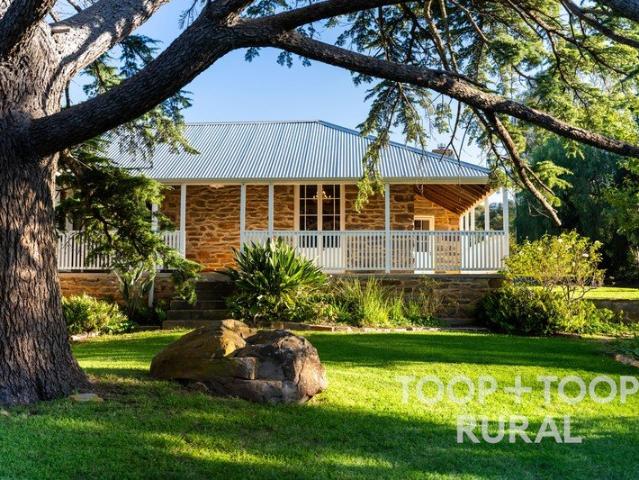 Cottage for sale in Keyneton, South Australia