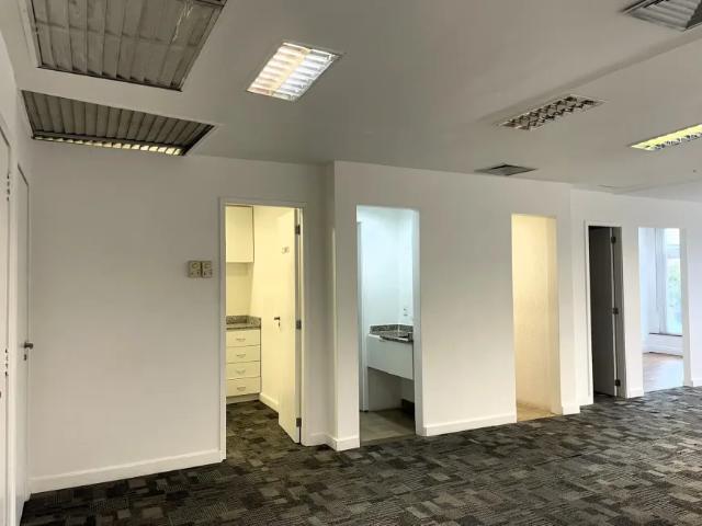 Ponto Comercial aluguel em Região Geográfica Imediata do Rio de Janeiro, Região Metropolitana do Rio de Janeiro