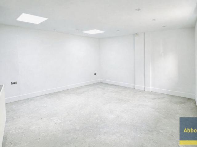 Apartment for rent in The Dales, Key Street