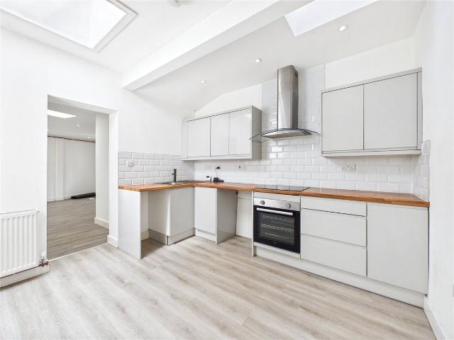 Apartment for rent in The Dales, Key Street