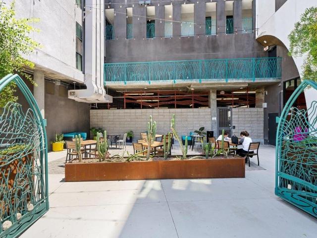Apartment for rent in Canoga Park, California