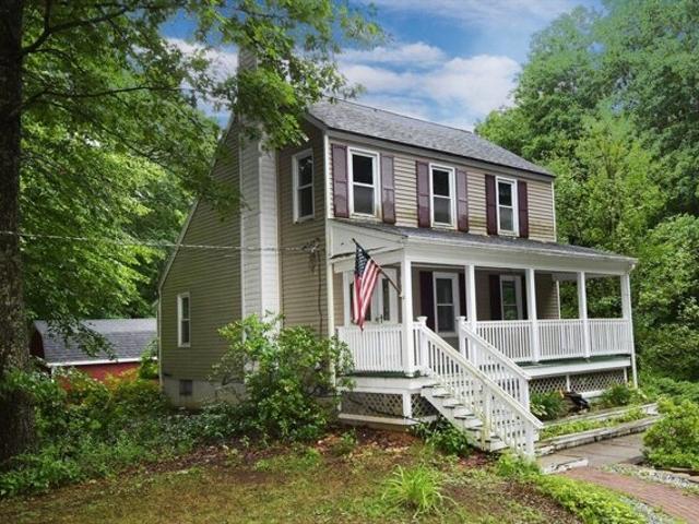 House for sale in New Braintree, Massachusetts