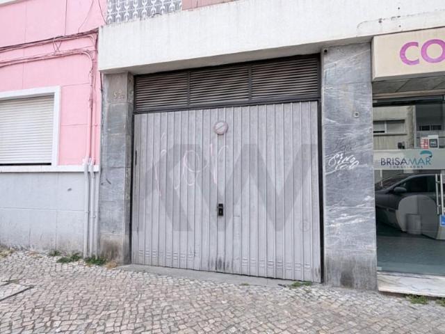 Garagem venda em Verderena, Setúbal