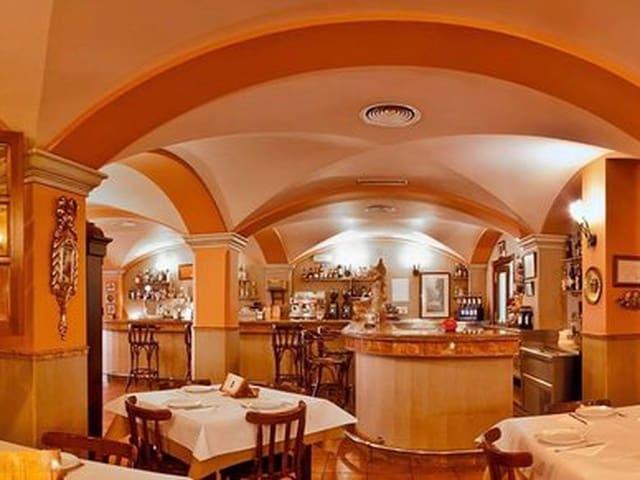 Local Comercial en venta en Rute, Andalucía