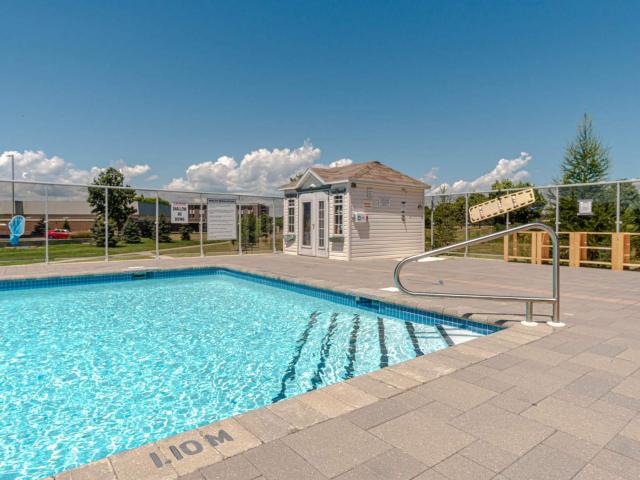 Apartment for rent in Kingston